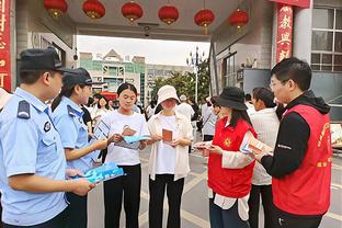 马刺官方：查尔斯-贝西前十字韧带撕裂 赛季报销